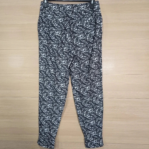 Lululemon Jet Crop Shimmy‎ Shimmer Black / White Women's Size 2 Travel Luxtreme - Picture 7 of 10